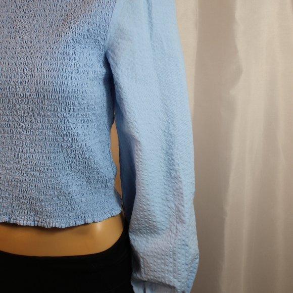 NWOT Urban Outfitters Blue Shirred Crop Top. Sz M. - Picture 5 of 8